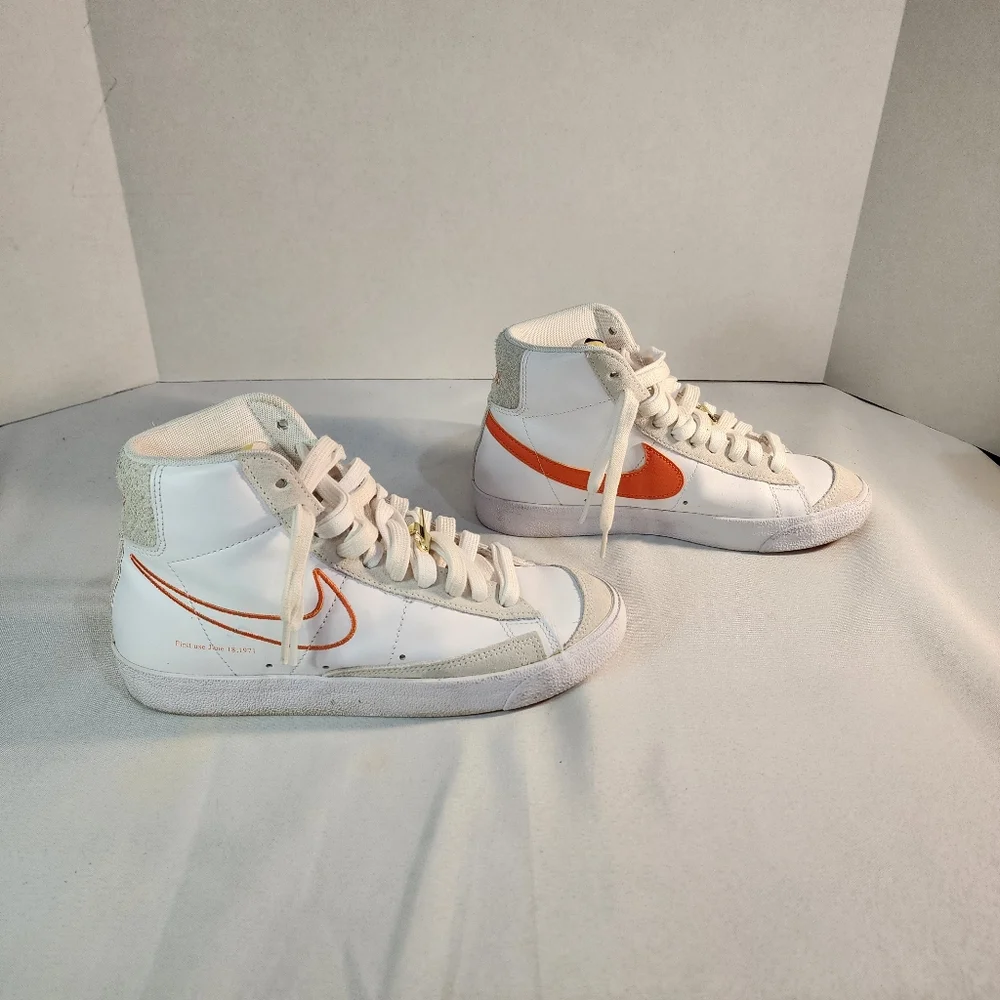 Nike Women's Blazer Mid '77 SE "First Use" Sneakers White&Orange Colorway Size 8 - Picture 4 of 10